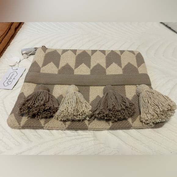 Mud Pie Handbags - Mudpie Chevron Pattern Clutch with Tassels